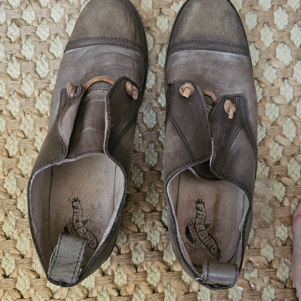 Freebird Women's Brown and Tan Loafers
